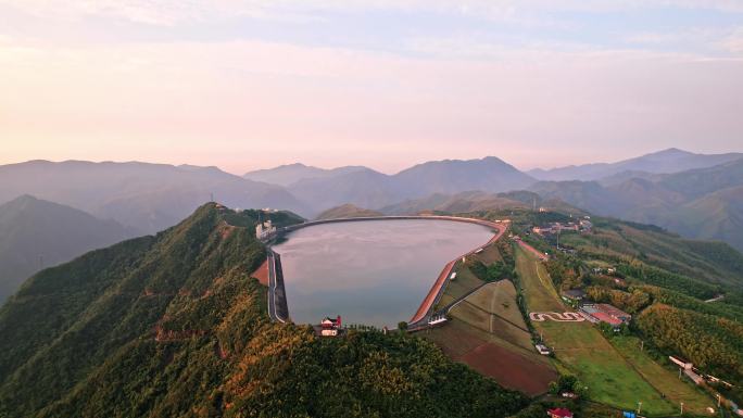 航拍湖州安吉天荒坪江南天池日出