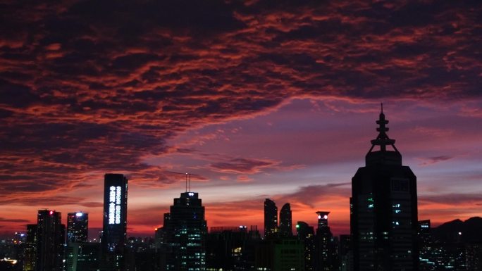 漂亮晚霞下的深圳夜晚