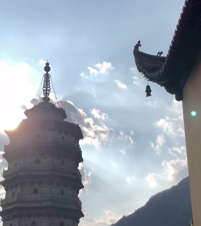 安徽泾县大观塔和寺庙延时拍摄