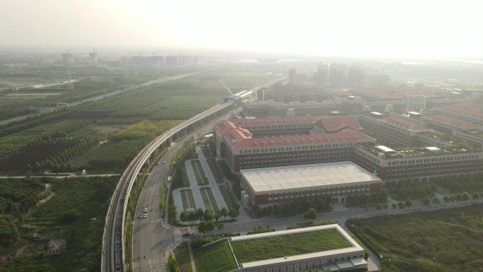 中国西部科技创新港地铁行驶15