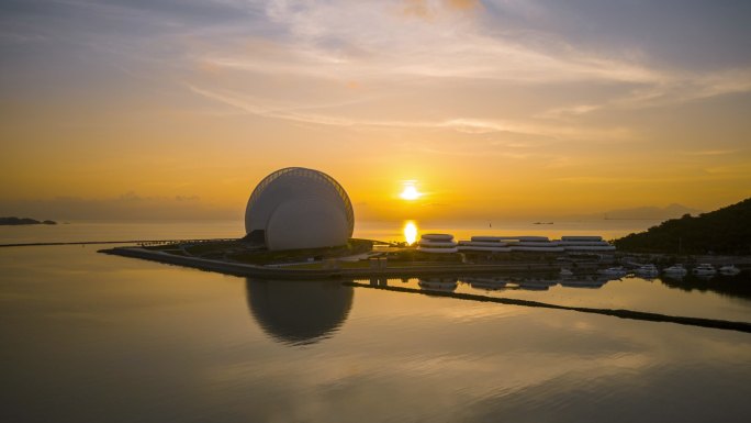 珠海日月贝情侣路海上日出