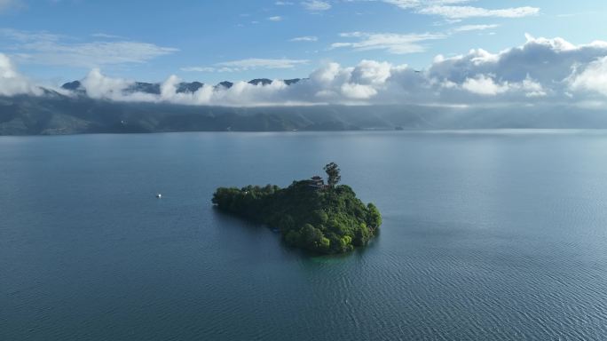 泸沽湖自然风光航拍