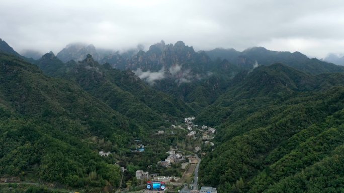 南阳老界岭航拍（延时）云海