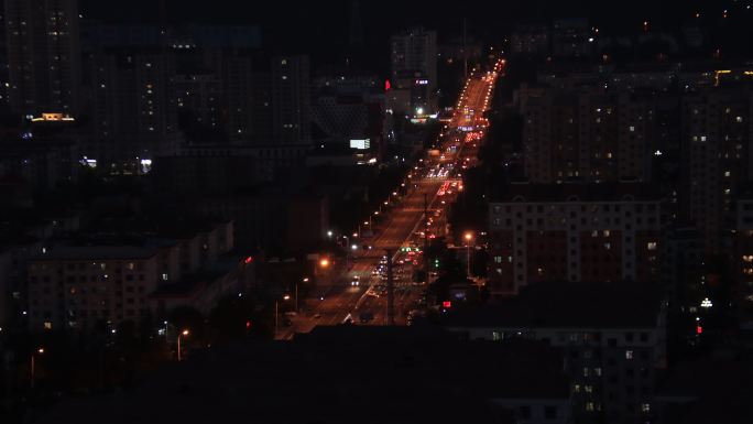 威海高区西河北福山路的夜晚车流延时