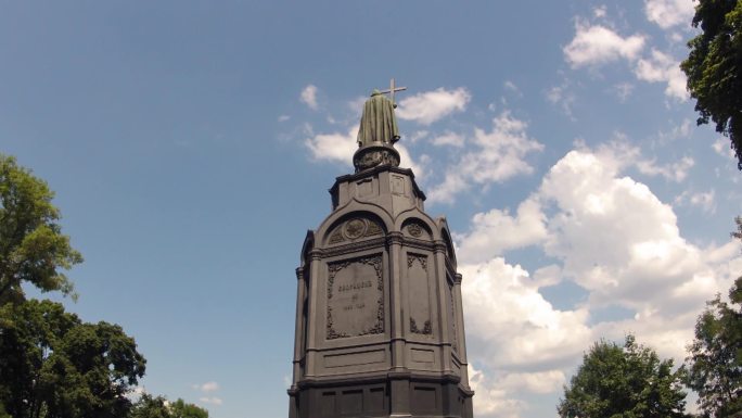 基辅圣弗拉基米尔纪念碑（1853）