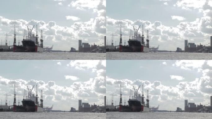 汉堡港的货船。
