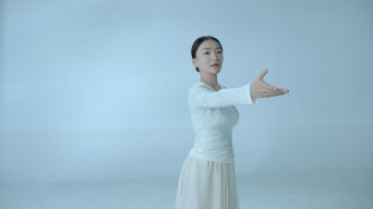 白色空间舞蹈视频素材