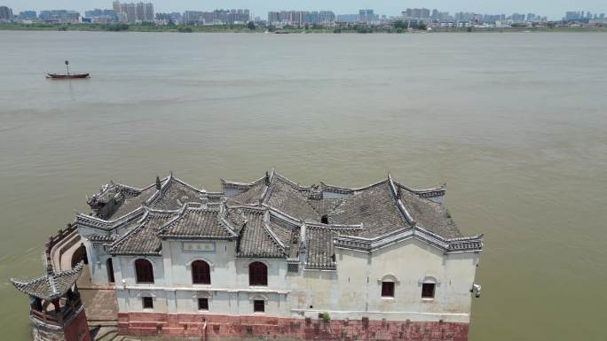 航拍湖北鄂州长江观音阁历史文化古建筑