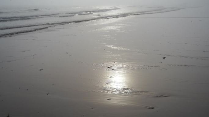 阴天大海阴雨天雾天海边沙滩阳光海滩海浪水