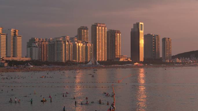 傍晚的海水浴场