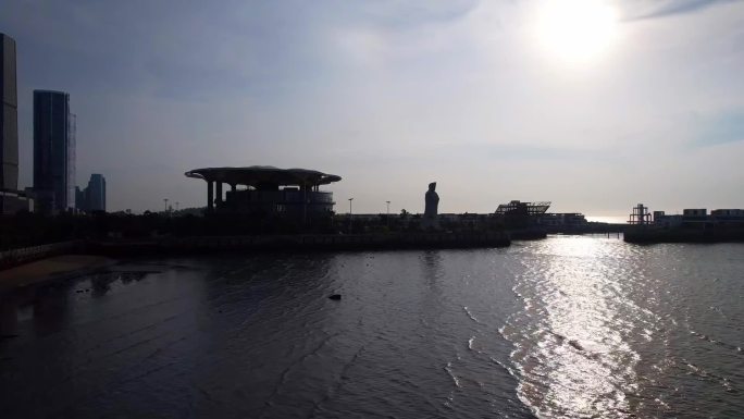 厦门环岛路海滩，日出，早晨，游艇码头