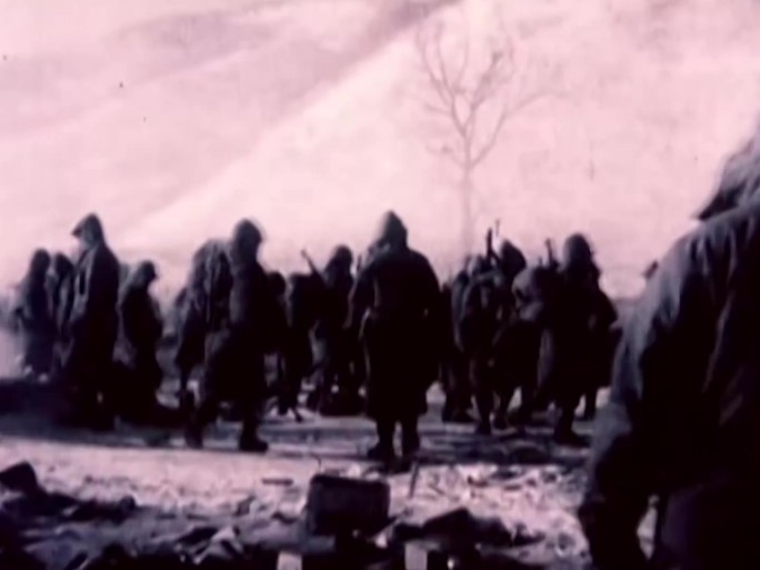 长津湖地区美军撤退  朝鲜战场冬季作战