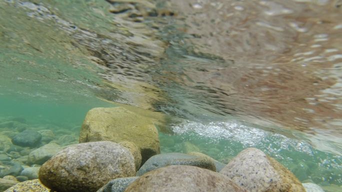 清凉河水水下