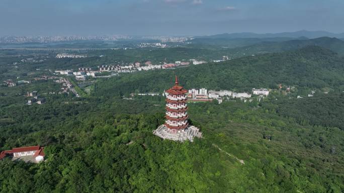 航拍襄阳古隆中风景区隆中山地标建筑腾龙阁