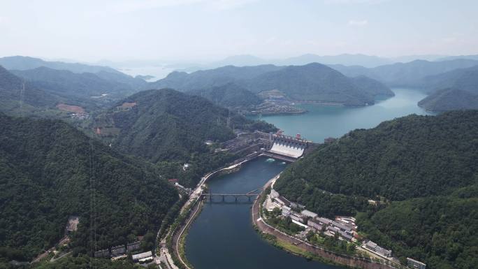 杭州建德白沙镇新安江水库大坝傍晚航拍