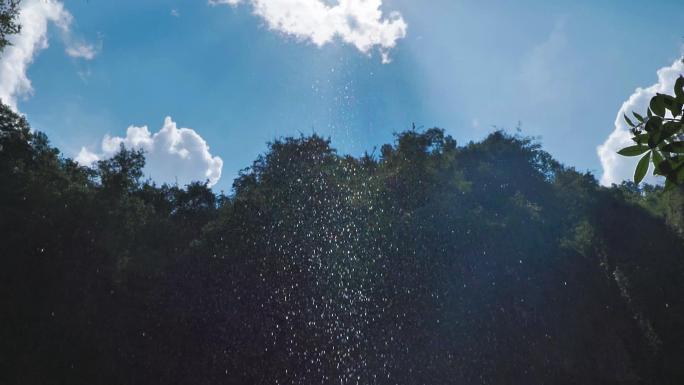 蓝天白云丁达尔光山谷太阳雨