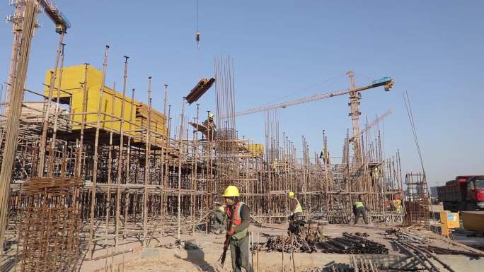 实拍建筑工地城市建设农民工