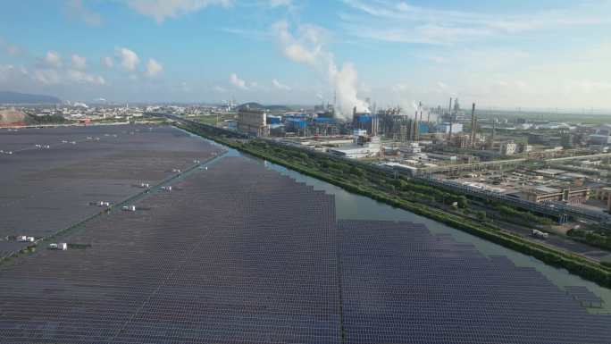 航拍农田石化炼化厂化工厂太阳能板