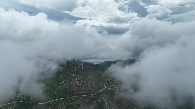 南澳岛山顶云海航拍