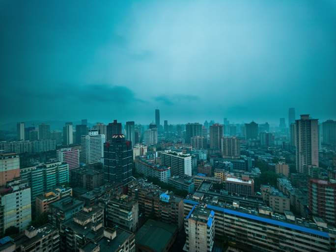 兰州市区下雨