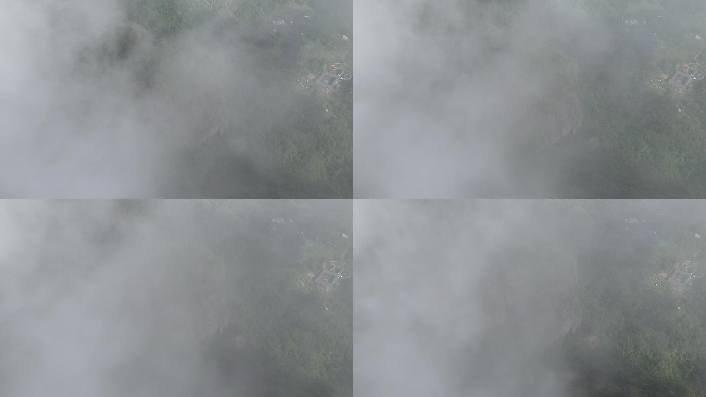 云雾笼罩山头都峤山云海
