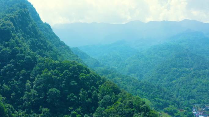 黄莺大峡谷