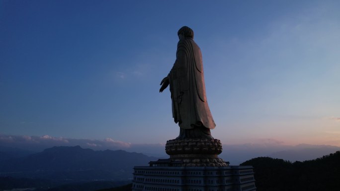 环绕日出大佛大山山林5