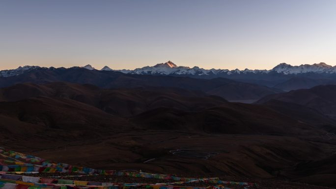 西藏宣传片日喀则珠峰日落日照金山延时摄影