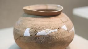 古董陶瓷展览视频素材
