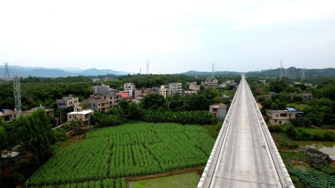 建设中的高铁路