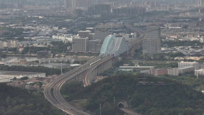 广州贵广大桥高铁高架广州南站路段全貌