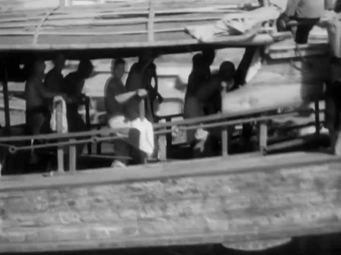 30年代航运  人工驱动船只行进