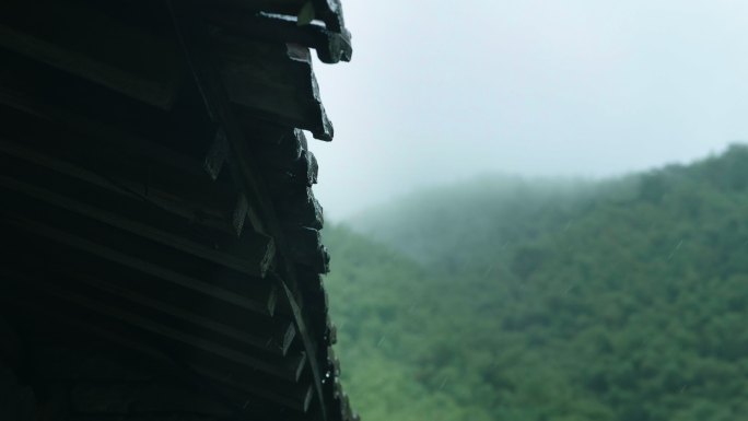 屋檐瓦片雨景下雨