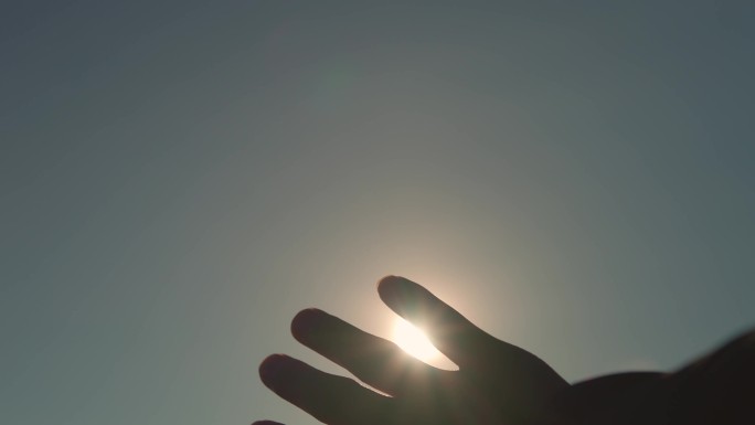 指尖手遮阳光逆光唯美夕阳手触阳光手指阳光