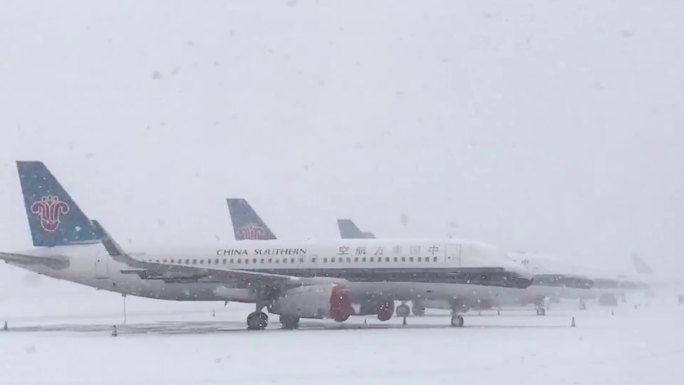 机场大雪 冬天机场 机场暴雪