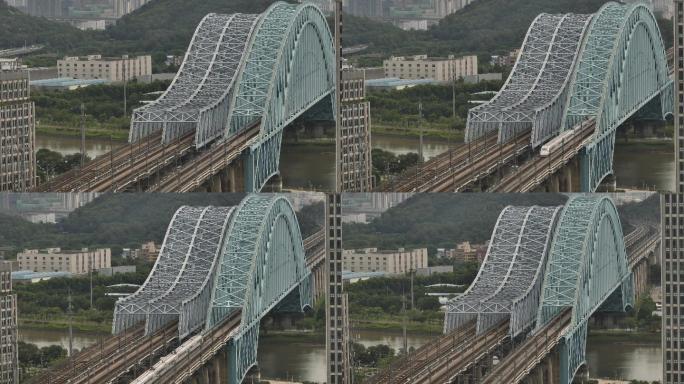 广州贵广东平高架高铁桥广州南站