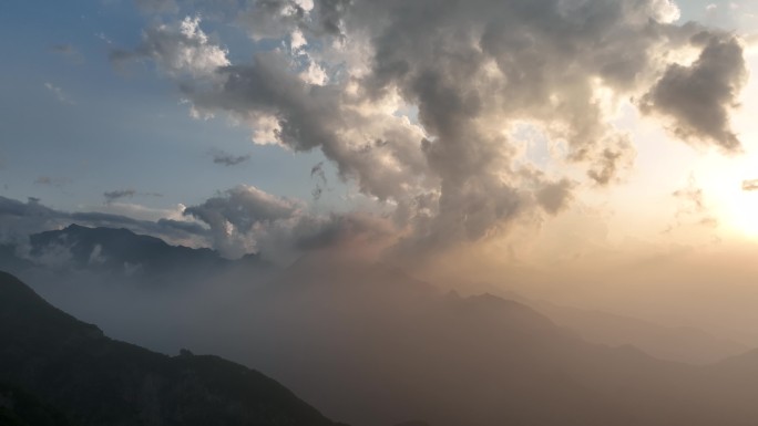 秦岭日落嘉午台日落航拍绿水青山金山银山