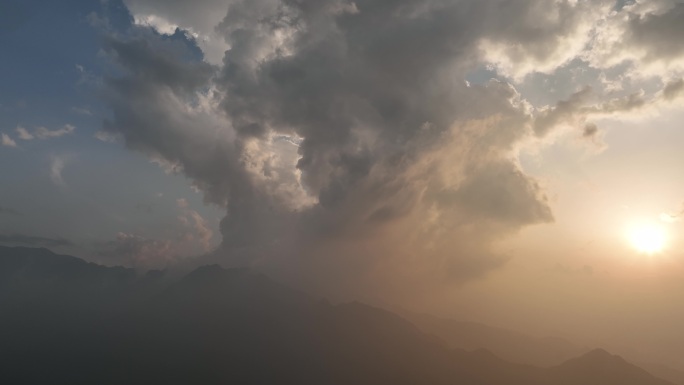 秦岭日落嘉午台日落航拍绿水青山金山银山