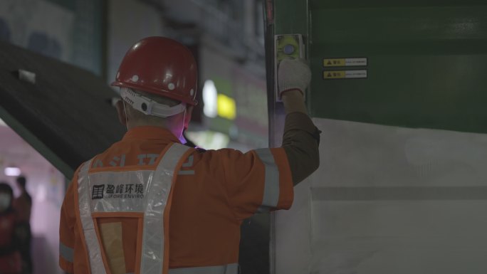 垃圾运输 垃圾回收 深圳环卫 环卫工