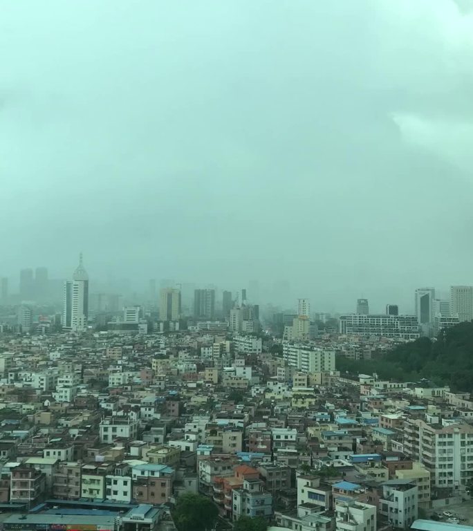 暴雨来临