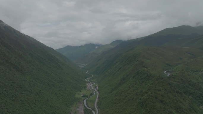 高山 峡谷 河流 川西 航拍