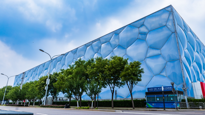 4K城市地标游泳馆北京水立方建筑延时素材