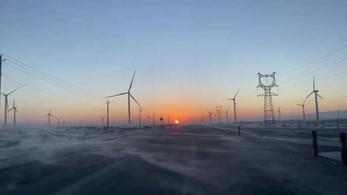 龙源新疆达坂城风电场-日出雪景