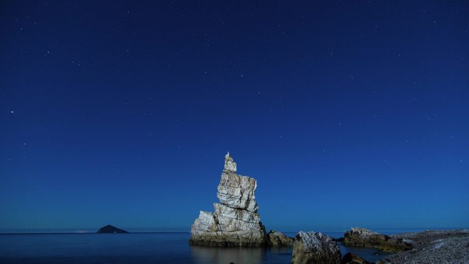 海上礁石北斗星