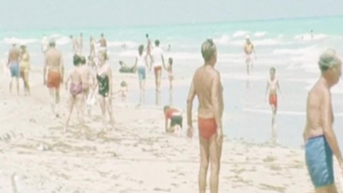 80年代美国迈阿密沙滩度假晒太阳