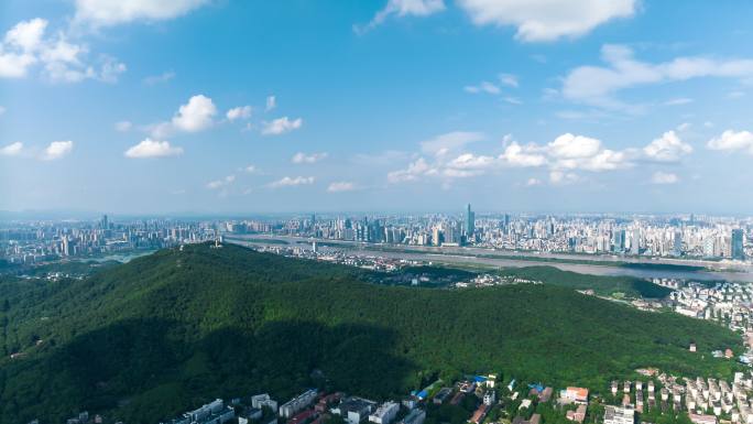 4K长沙岳麓山城市天际线航拍延时