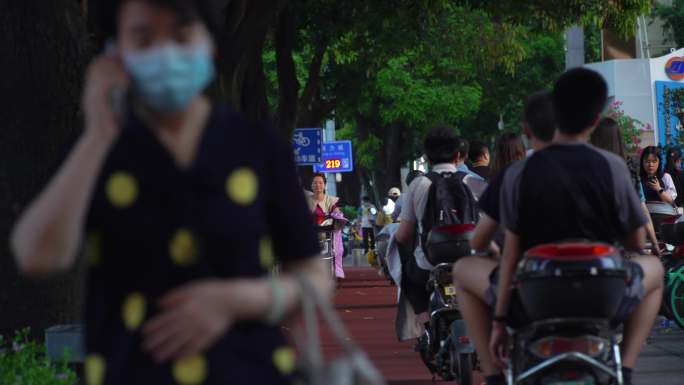 电动车上下班实拍 上班族