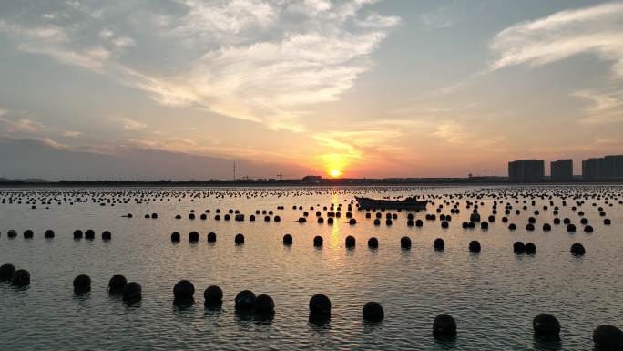 海上渔船落日