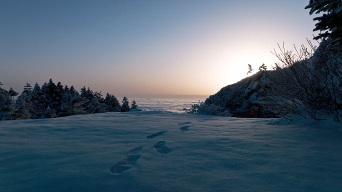 峨眉山金顶日出雪景