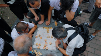 公園下象棋的人們視頻素材